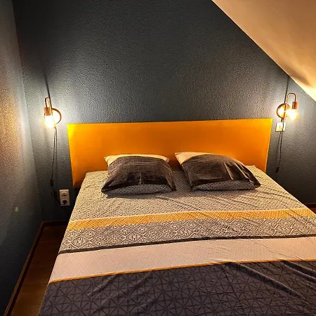 Апартаменты La Maison Aux Volets Bleus 3eme Etage