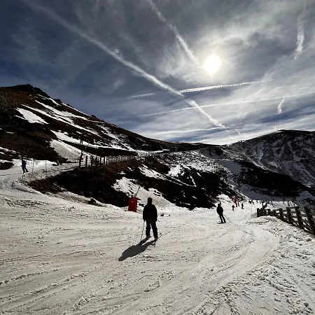 La Maison Aux Volets Bleus 3eme Etage * Вик-сюр-Сер